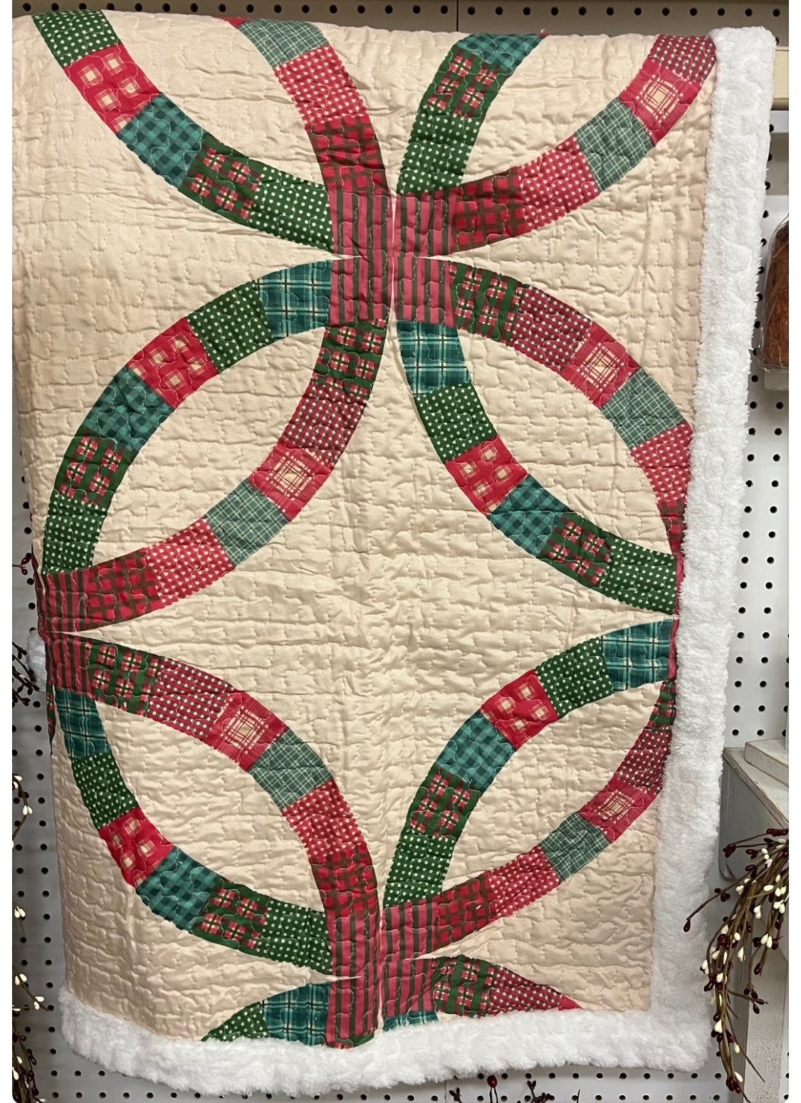 Christmas Wedding Ring Quilted Throw